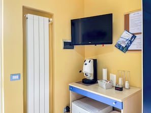 Basic Room, Balcony, City View | Interior - Camera con Ingresso Indipendente (Agropoli)