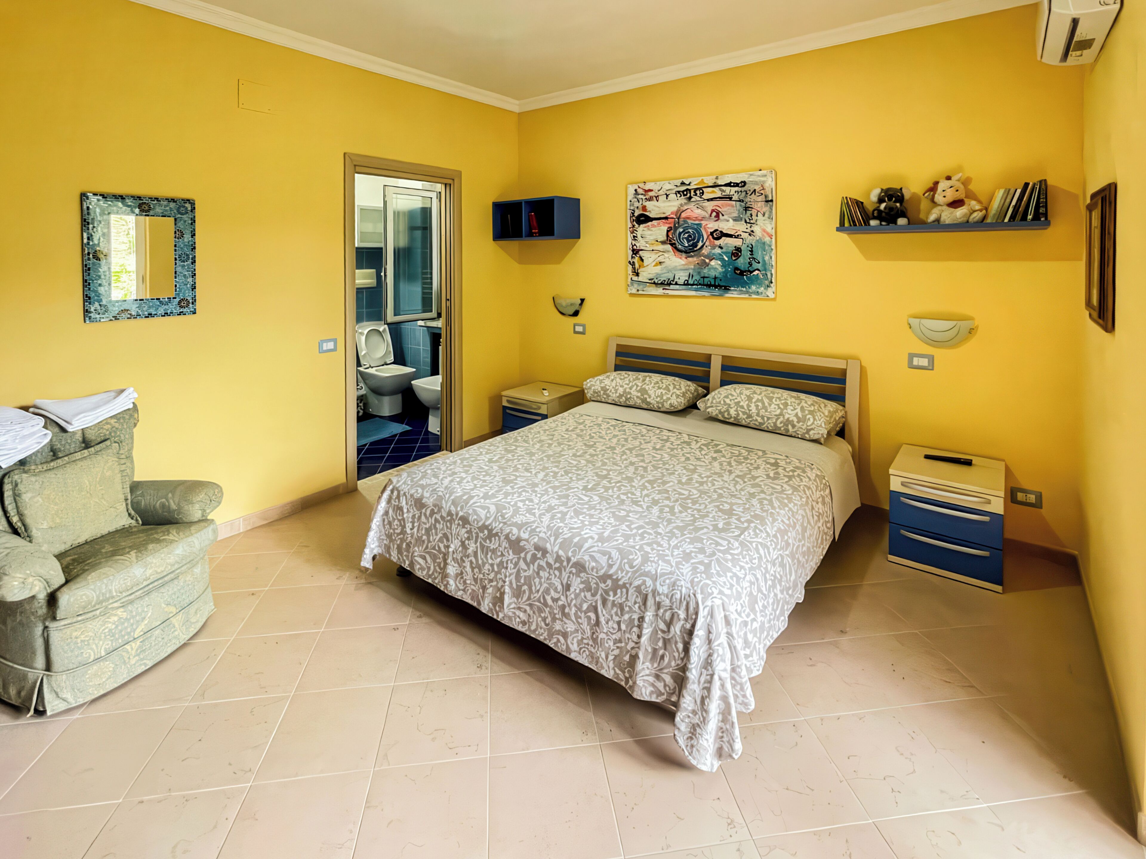 Basic Room, Balcony, City View | Free WiFi