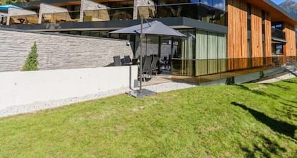 Mountain View Holiday Home for 8 With Sauna