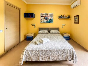 Room - defaultName (Agropoli)