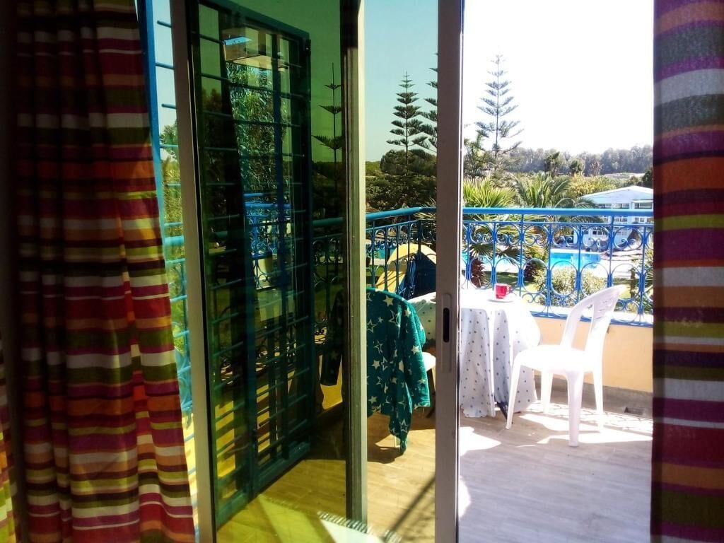 Deluxe Double Room, Balcony, Pool View | Interior