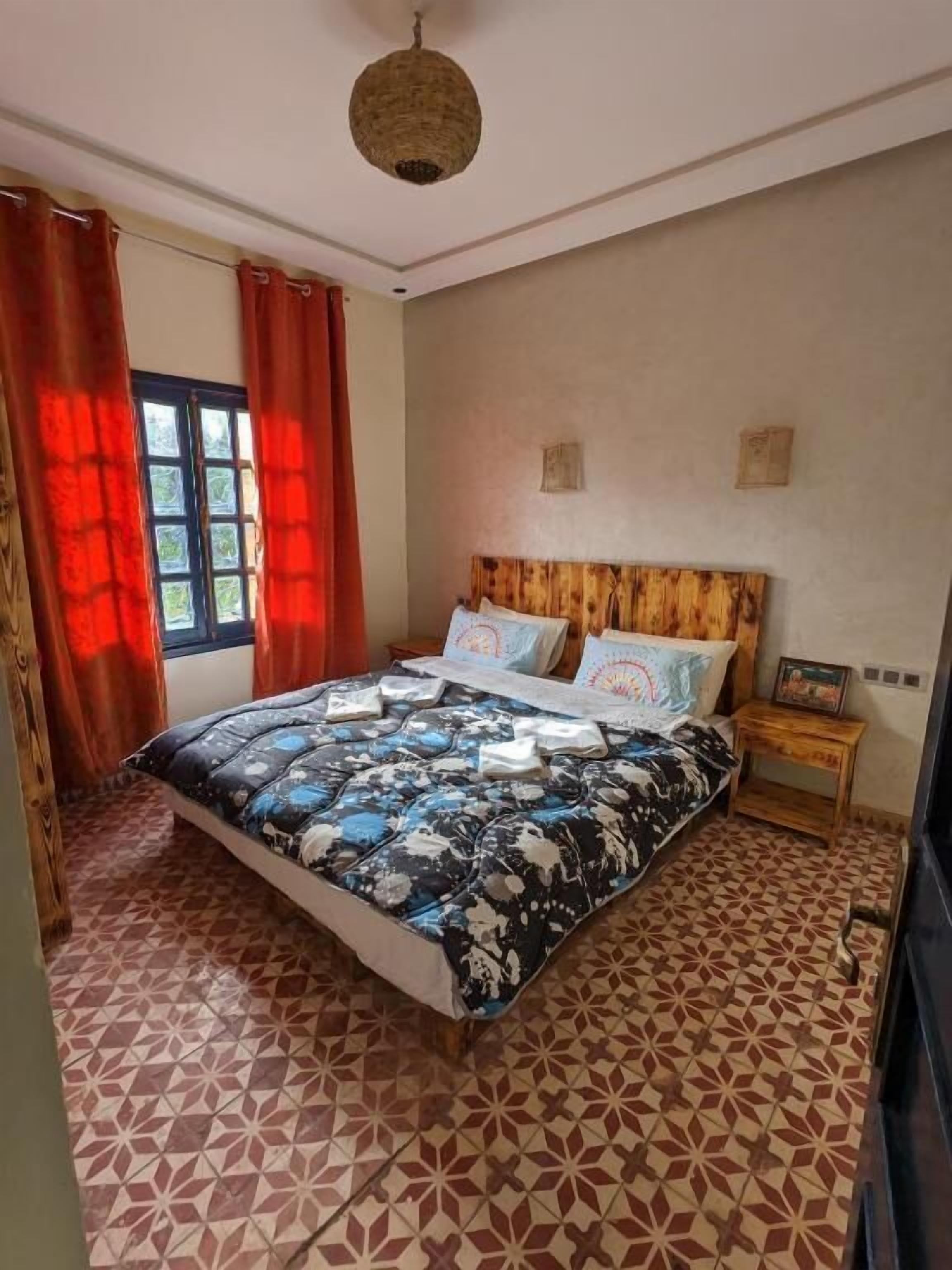 Family Room, Garden View | Free WiFi