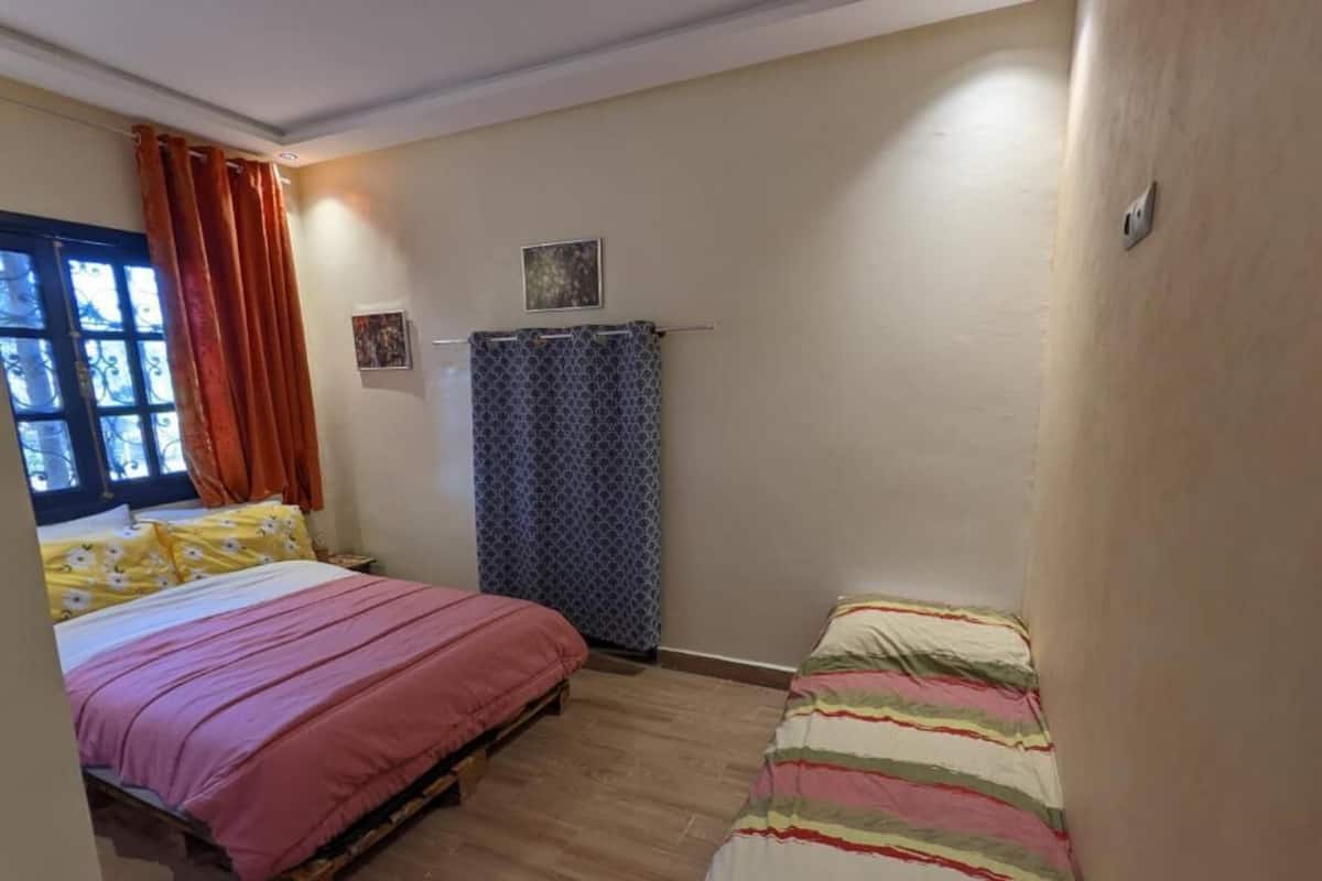 Family Room, Garden View | WiFi (free)