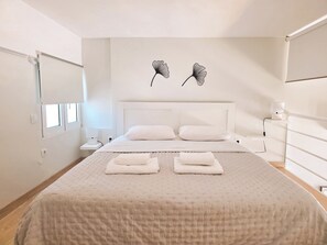 Deluxe Apartment, City View | Blackout curtains, iron/ironing board, free WiFi