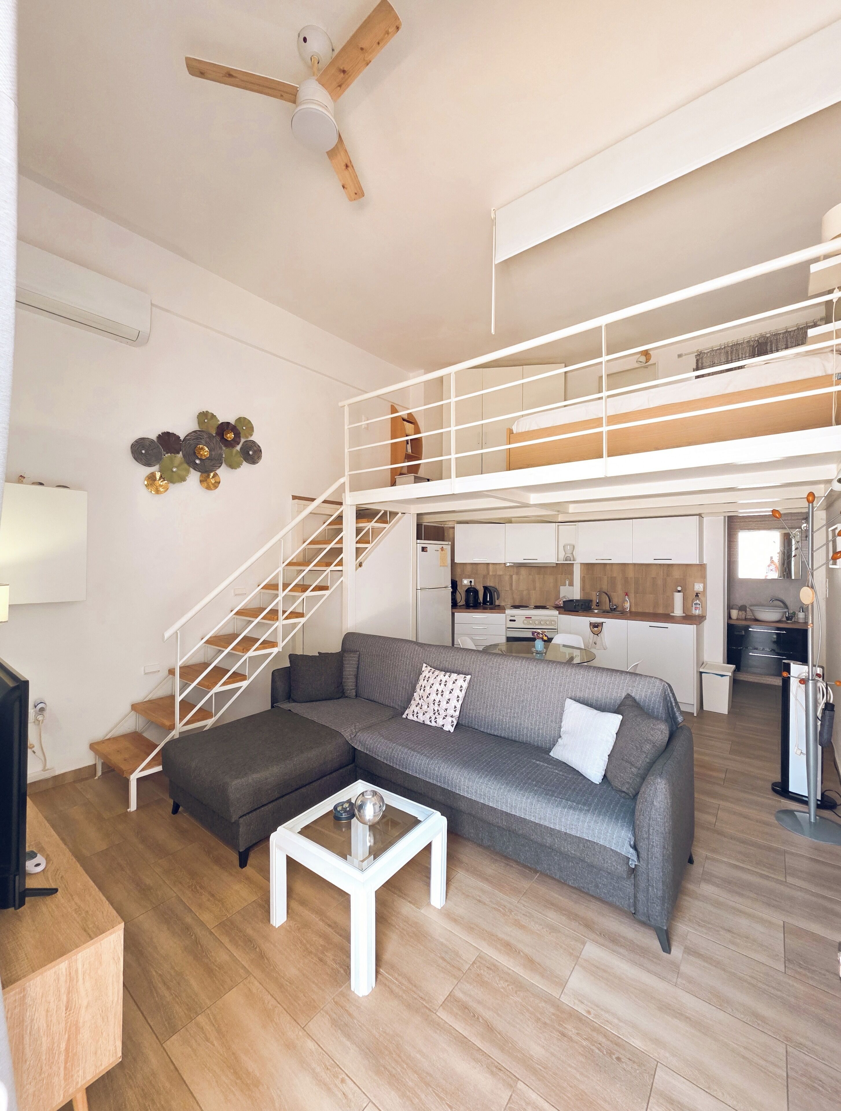 Deluxe-Apartment, Stadtblick | Verdunkelungsvorhänge, Bügeleisen/Bügelbrett, kostenloses WLAN