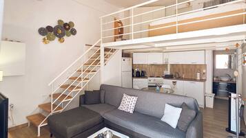 Deluxe-Apartment, Stadtblick | Verdunkelungsvorhänge, Bügeleisen/Bügelbrett, kostenloses WLAN