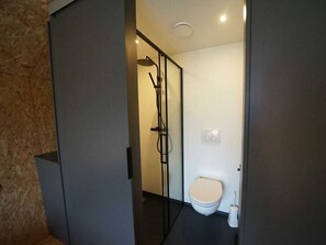 House | Bathroom - Holiday Home in Nijkerk With Terrace (Nijkerk)