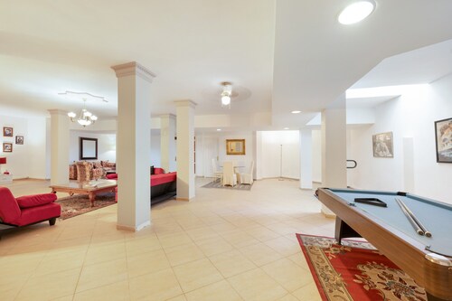 Luxury Villa in Los Arqueros Golf with Private Pool and Sea Views