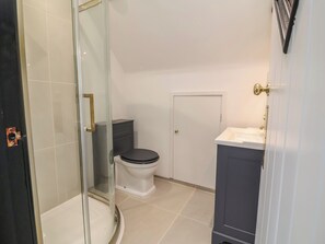Shower - The Olde Forge (Minehead)