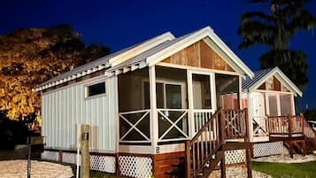 Cabin, Balcony, Lake View | Exterior