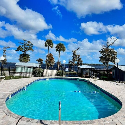 Crescent Fish Camp Resort & Marina