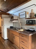 Cabaña, balcón, vistas al lago | Cocina privada