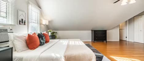 Ferros/tábuas de passar roupa, Wi-Fi, roupa de cama