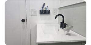 Hair dryer, towels, soap, toilet paper - Escape, explore, tranquility, frappé (Clearwater)