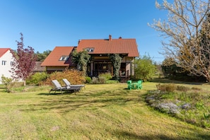 House | Exterior - Large, Comfortable Holiday Home With a Garden (Drawno)
