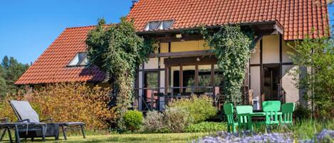 House | Property grounds