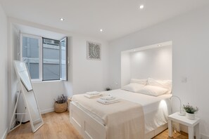 1 bedroom, iron/ironing board, WiFi, bed sheets - Rossio Boutique Apartment 2 (Lisbon)