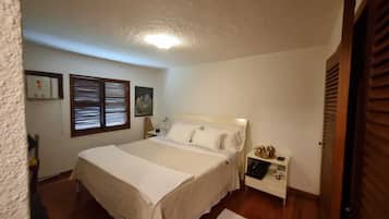 Casa, vista para o jardim | Wi-Fi de cortesia