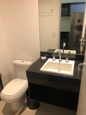 Hair dryer, towels, soap, toilet paper - Vrbo Property (São Paulo)