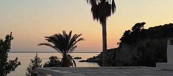 Luxury Beachfront Villa Almyriki | Private Beach Access