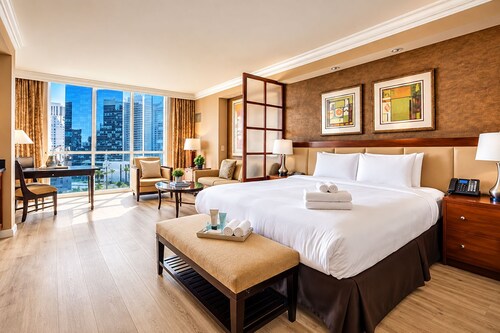 Luxury Studio | MGM Signature | Sleeps 4 | Strip View | No Resort Fee