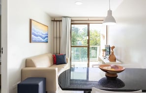 Apartamento, 2 quartos | Área de estar