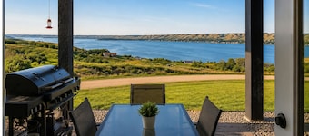 Katepwa Lake Hilltop Hideaway | Views, Golf, Beach & Trails