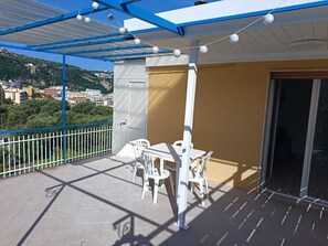 Outdoor dining - Vrbo Property (Sorrento)