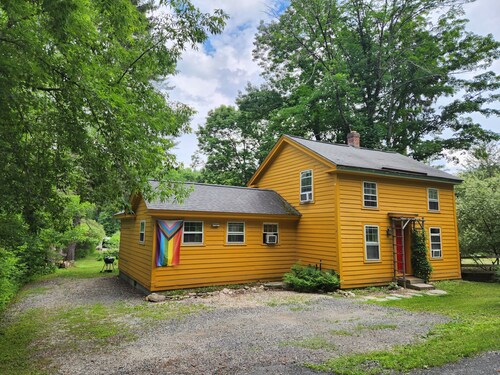 Cozy River Spot in a Quaint New England Village