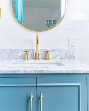 Bathroom - Fully Renovated 3 Bedroom Home in Prestigious Toluca Lake (Los Angeles)