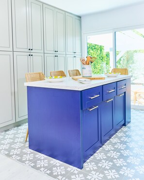 Dining - Fully Renovated 3 Bedroom Home in Prestigious Toluca Lake (Los Angeles)