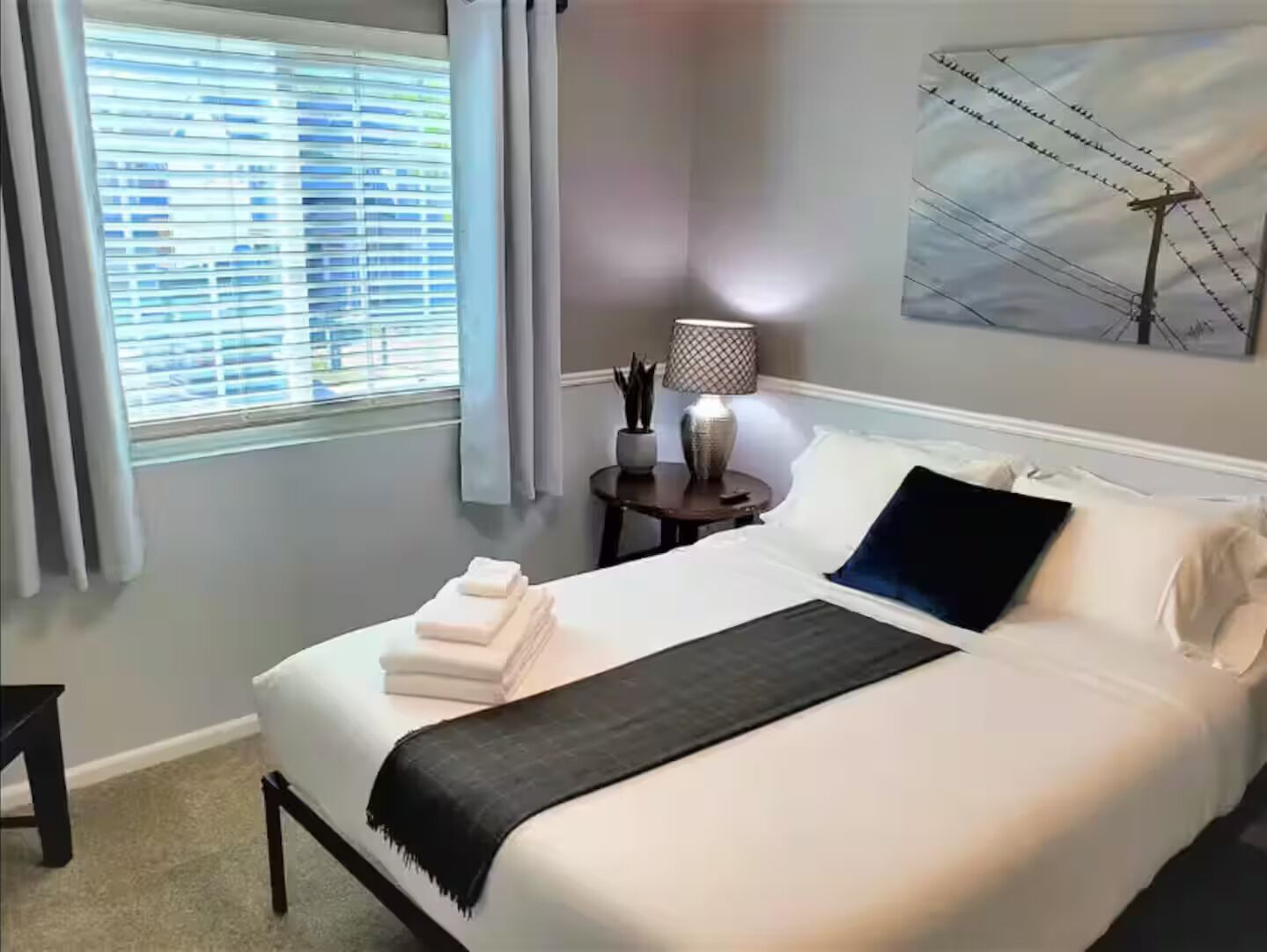 Iron/ironing board, WiFi, bed sheets