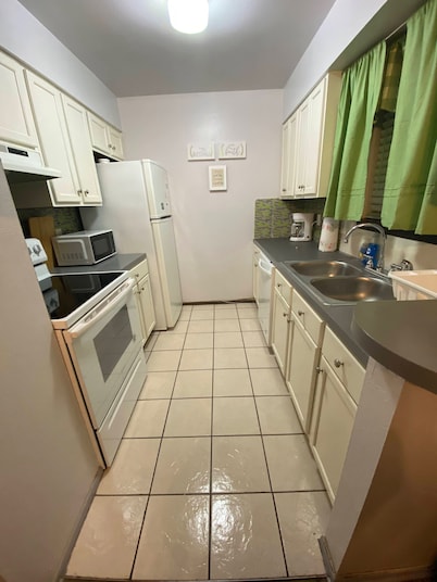 Delightful 2-bedroom condo with AC in Baton Rouge