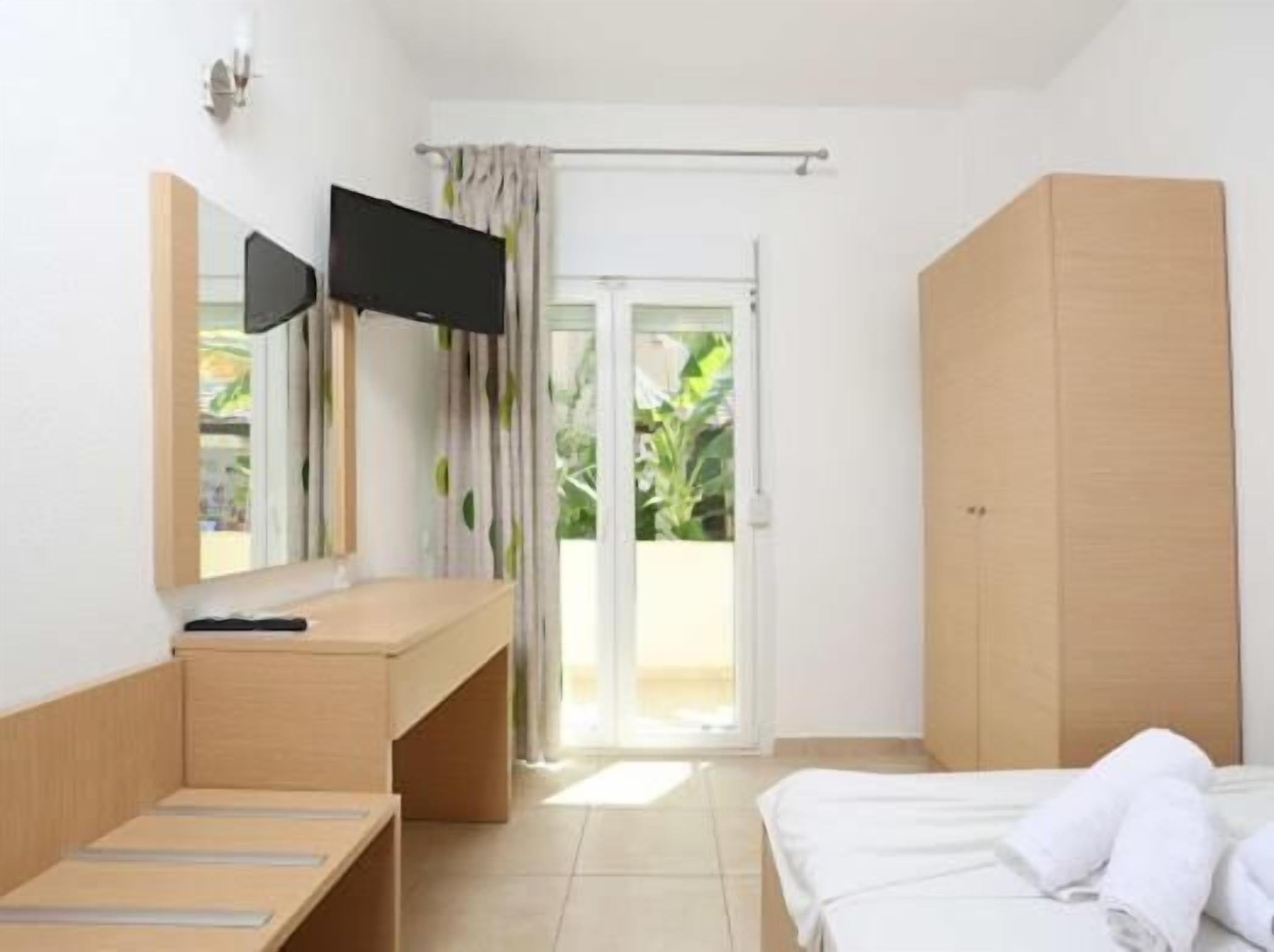 Apartment, Balcony, Garden View