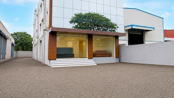 House | Reception