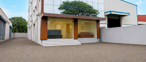House | Reception