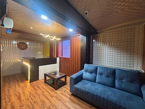 Casa | Recepción