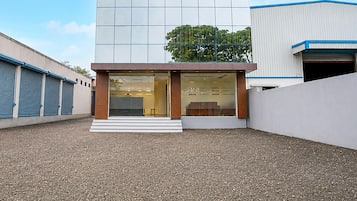 House | Reception