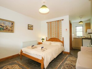 1 Schlafzimmer, kostenloses WLAN, individuell dekoriert