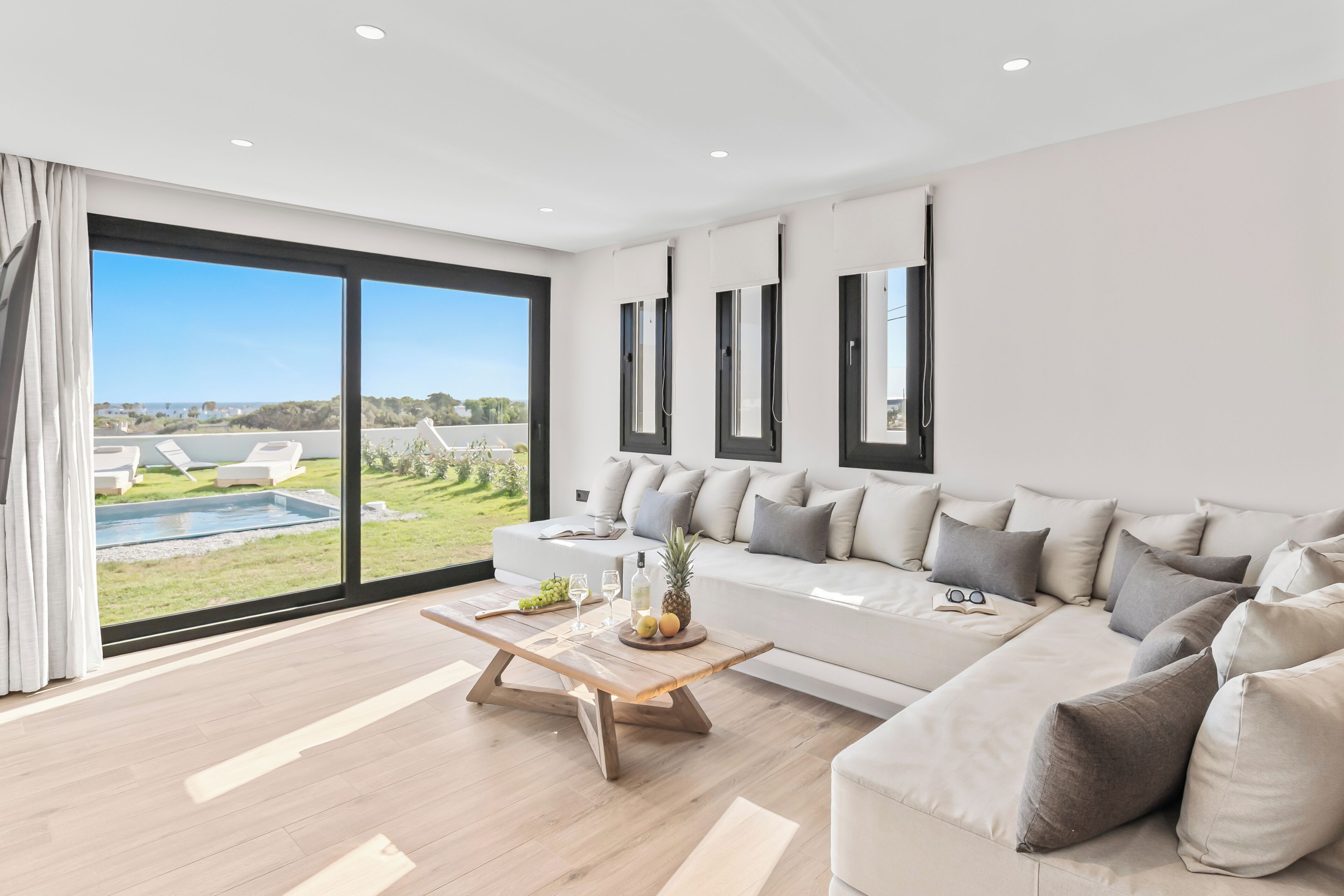 Luxury Villa, Private Pool, Sea View | Living area | 43-inch Smart TV with cable channels