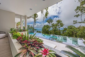 Pool - Deja Blue - Bali Style Villa w. Breathtaking Whale's Tail View (Puntarenas Province)
