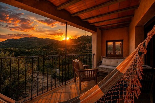 Terra Alta House, Via Verde, Pet-Friendly, Groups
