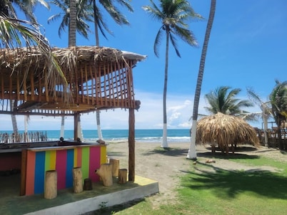 Karpatty Mar: Beachfront Cabins, Restaurant, and Bar (Pets Welcome)