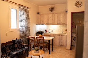 House | 2 bedrooms, high-speed internet - Valira Cozy Home w Rustic Charm Private Garden (Messini)