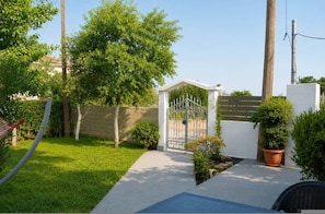 House | 2 bedrooms, high-speed internet - Valira Cozy Home w Rustic Charm Private Garden (Messini)