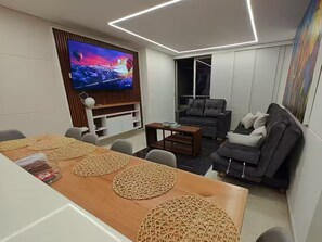 Living area - Increíble penthouse 802, jacuzzi, a 15 min de Provenza (Itagüí)