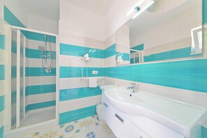 Bathroom - Vrbo Property (Barano D'ischia)
