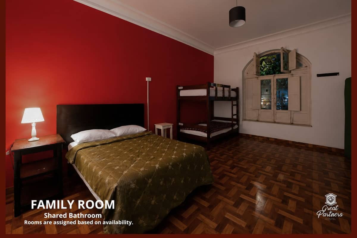 Family Room, Shared Bathroom | Free WiFi