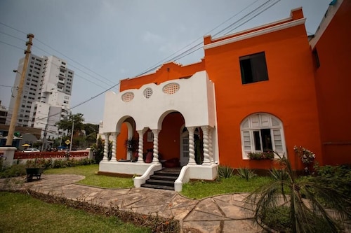 GREAT PARTNERS HOSTEL