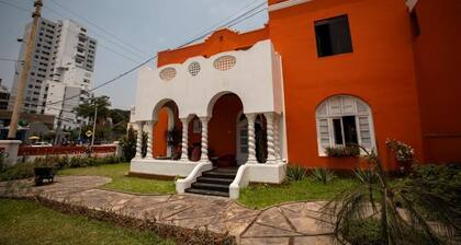 GREAT PARTNERS HOSTEL